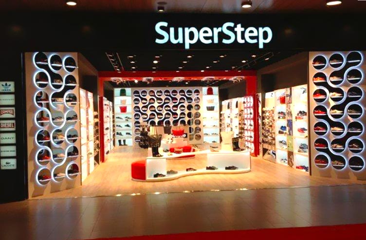 Магазин кроссовок step. House of SUPERSTEP Турция. SUPERSTEP галерея. SUPERSTEP Атриум. Супер степ Новосибирск.